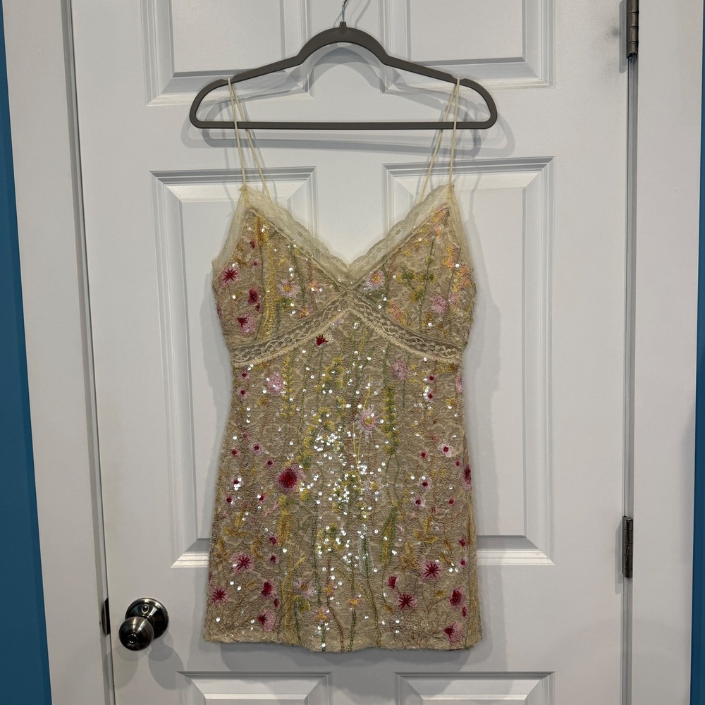 Altar'd State Floral Lace Sequin Mini Dress V-Neck Spaghetti Strap Size XSmall - Picture 7 of 14